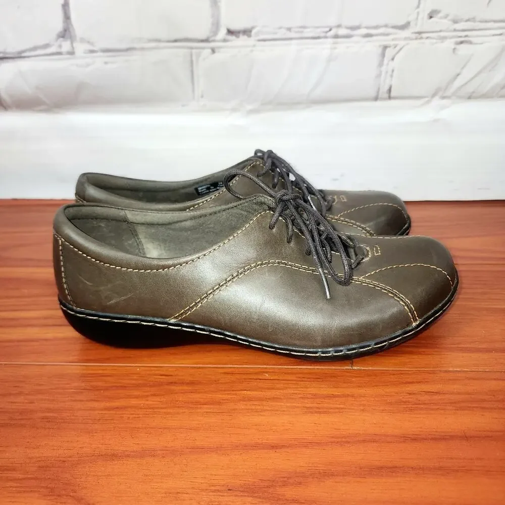 Clarks *preowned *reference
